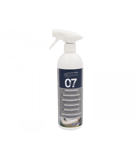 NAUTIC CLEAN 07 Nettoyant pneumatiques & semi-rigides -750ml